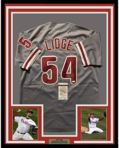 Çerçeveli İmzalı / İmzalı Brad Lidge 33x42 Philadelphia Gri Beyzbol Forması JSA COA